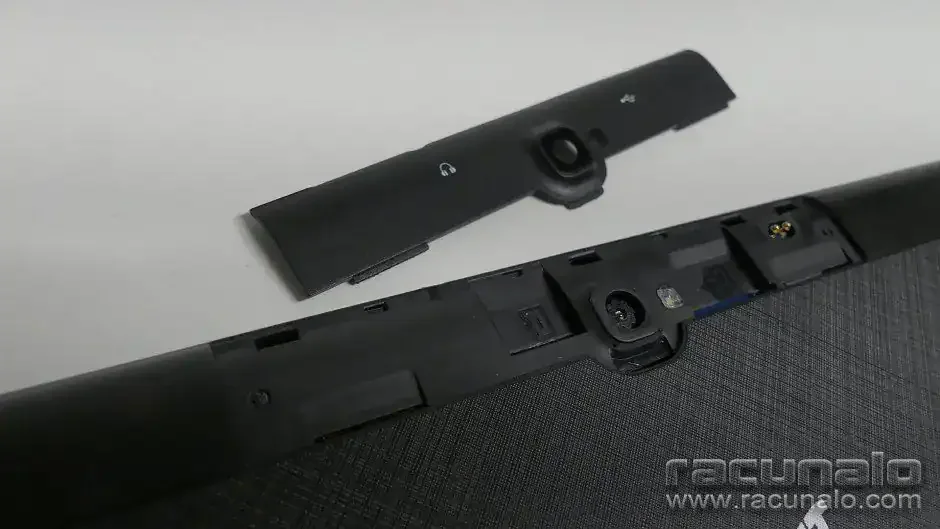 MeanIT X10 Tablet Hidden SIM Slots - Image from Računalo.com Review
