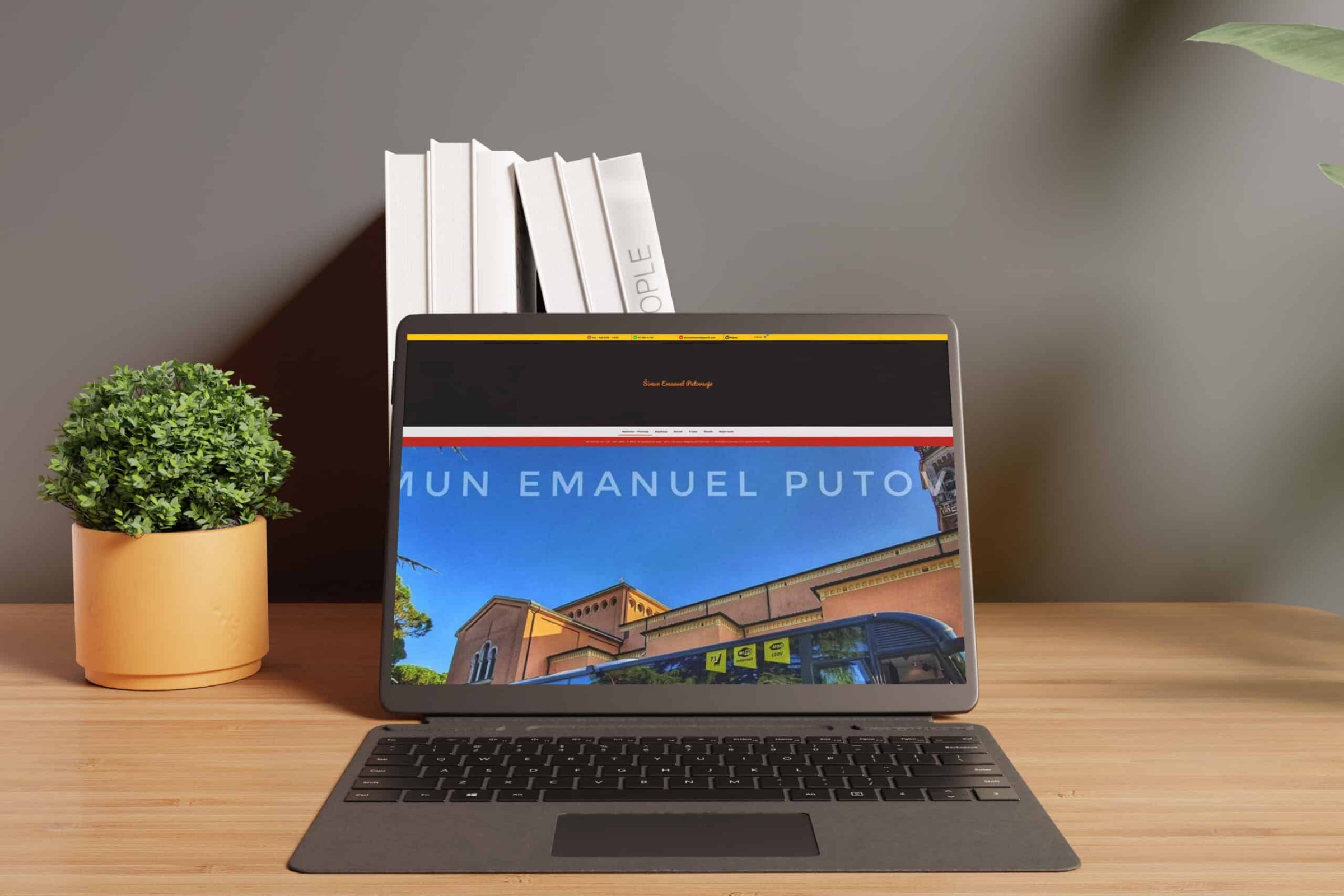 Šimun Emanuel Putovanja ("Šimun Emanuel Travels") Web Site on Surface Laptop Mockup